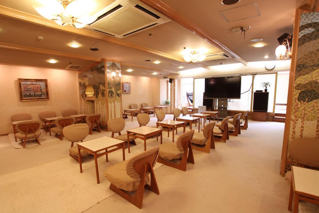 Capsule Inn Osaka Exteriör bild