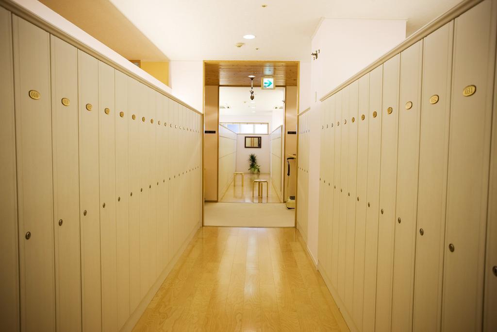 Capsule Inn Osaka Exteriör bild